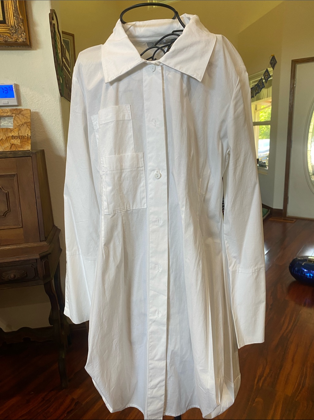Woman’s White Long-Sleeve Dress Shirt With Patch Pocket